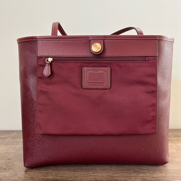 COACH UNICORN CITY SIGNATURE CANVAS TOTE - Picture 7 of 8